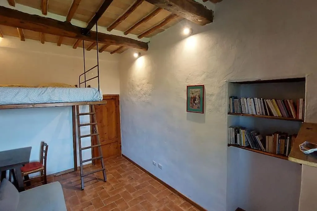 Apartment Piccolo Appartamento Monticiano Italy